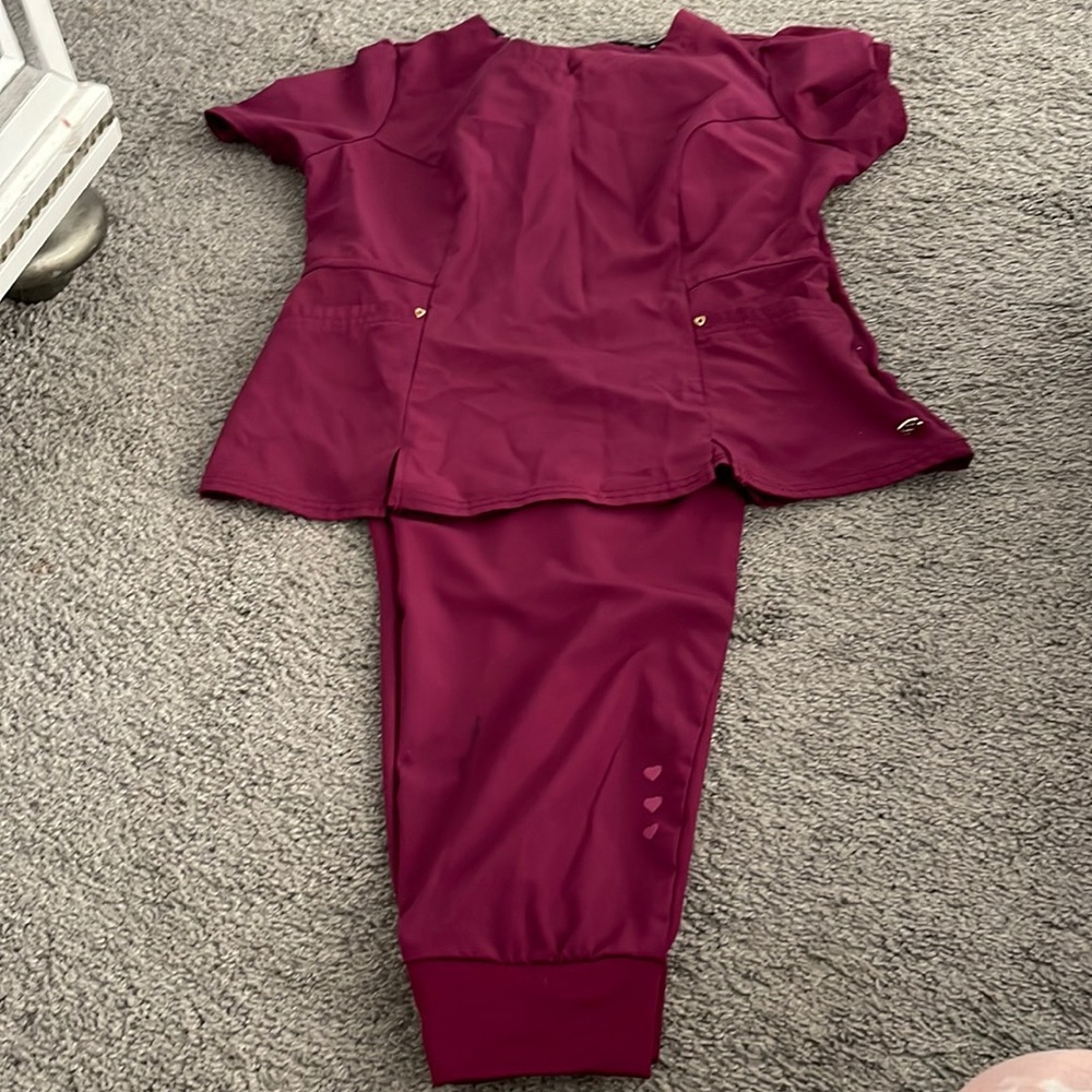 Petite jogger pants and medium top